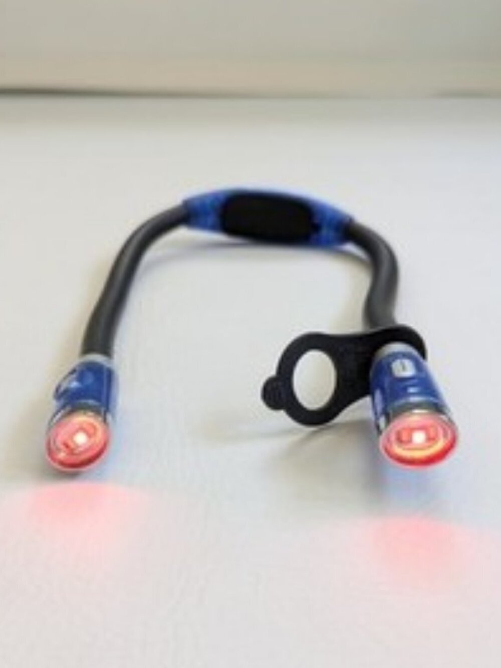 My Light Huglight Flexible LED Neck Hands Free Craft/Book Light - Picture 3 of 5